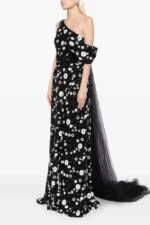 Saiid Kobeisy Tulle dress, with envelope skirt and off shoulder sleeve and tulle tail Black (4)